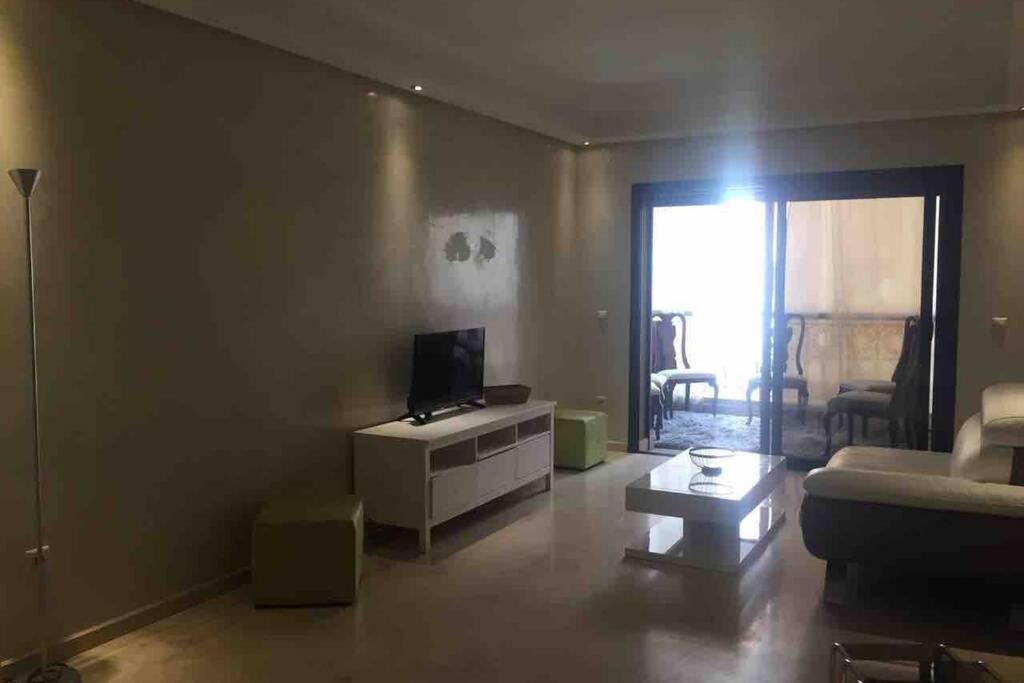 Appartement Tout Confort Avec Possibilite Transport Aeroport Marrakesh Exterior photo