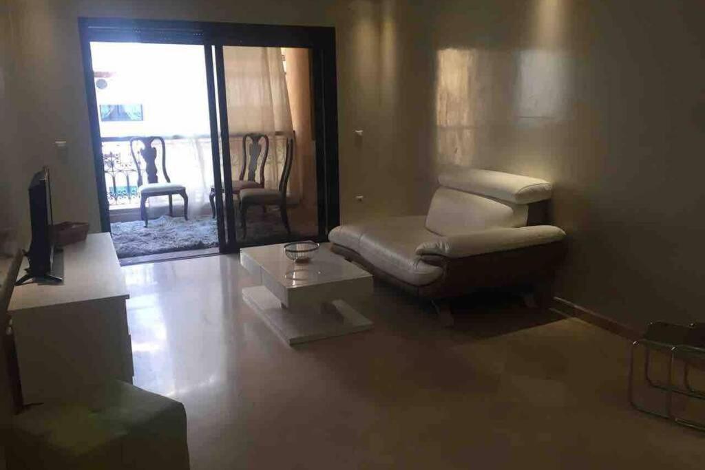 Appartement Tout Confort Avec Possibilite Transport Aeroport Marrakesh Exterior photo
