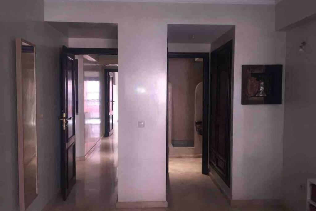 Appartement Tout Confort Avec Possibilite Transport Aeroport Marrakesh Exterior photo